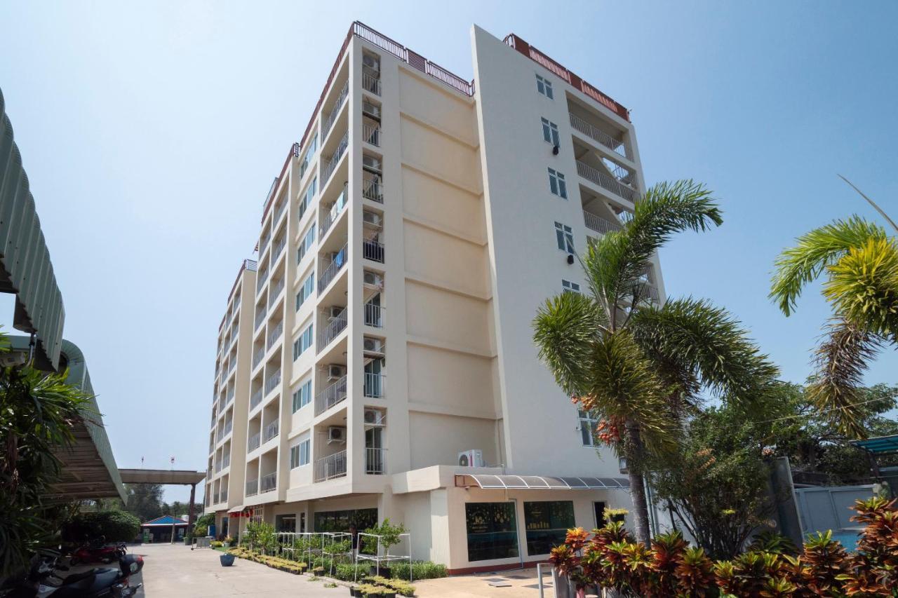 Oyo 829 Royal Thai Residence Jomtien Beach Exterior foto